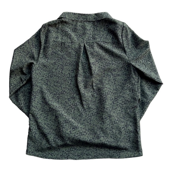 Evereve Allison Joy Camouflage Long Sleeve Top Size Medium - Picture 2 of 5